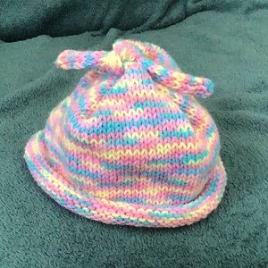Hand knit infant cap